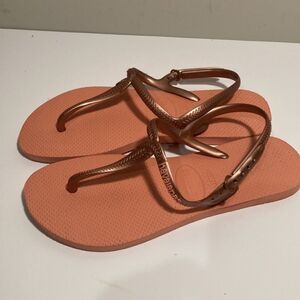 New Havaianas peach sandals